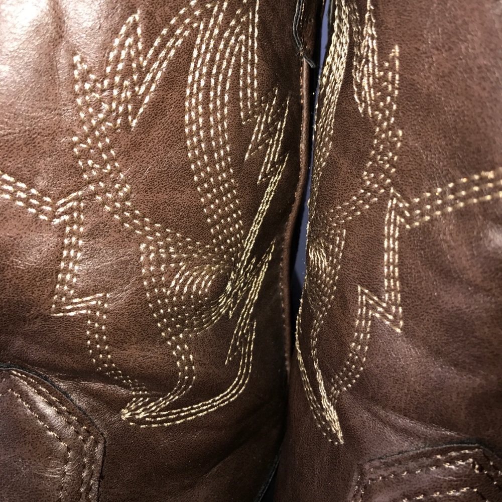 Cowgirl Booties Sz 10M LIKE NEW - Picture 7 of 7