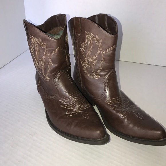 So Shoes - Cowgirl Booties Sz 10M LIKE NEW