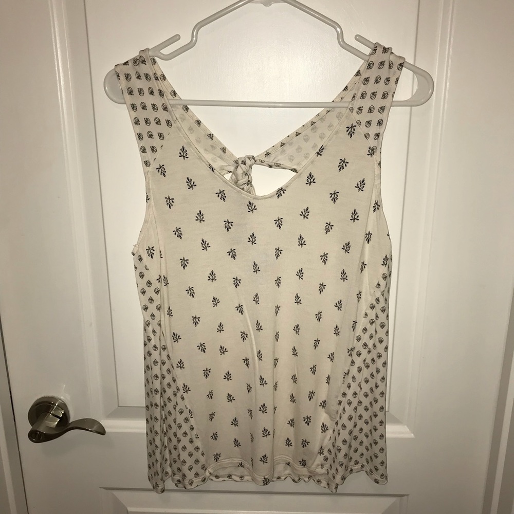 NWOT sleeveless shirt