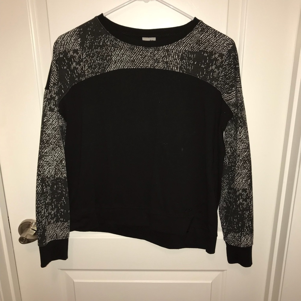 C9 athletic sweatshirt