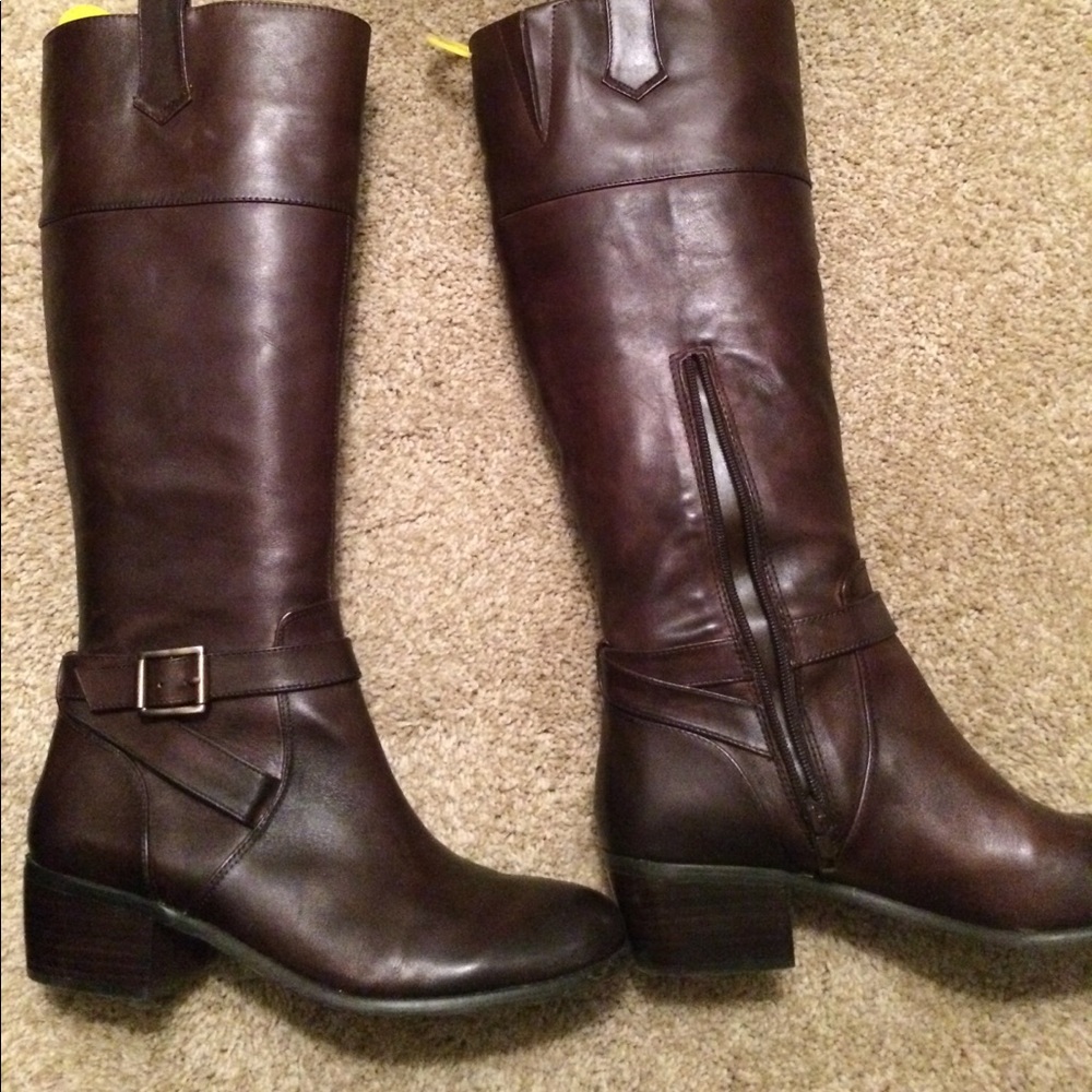 Leather boot