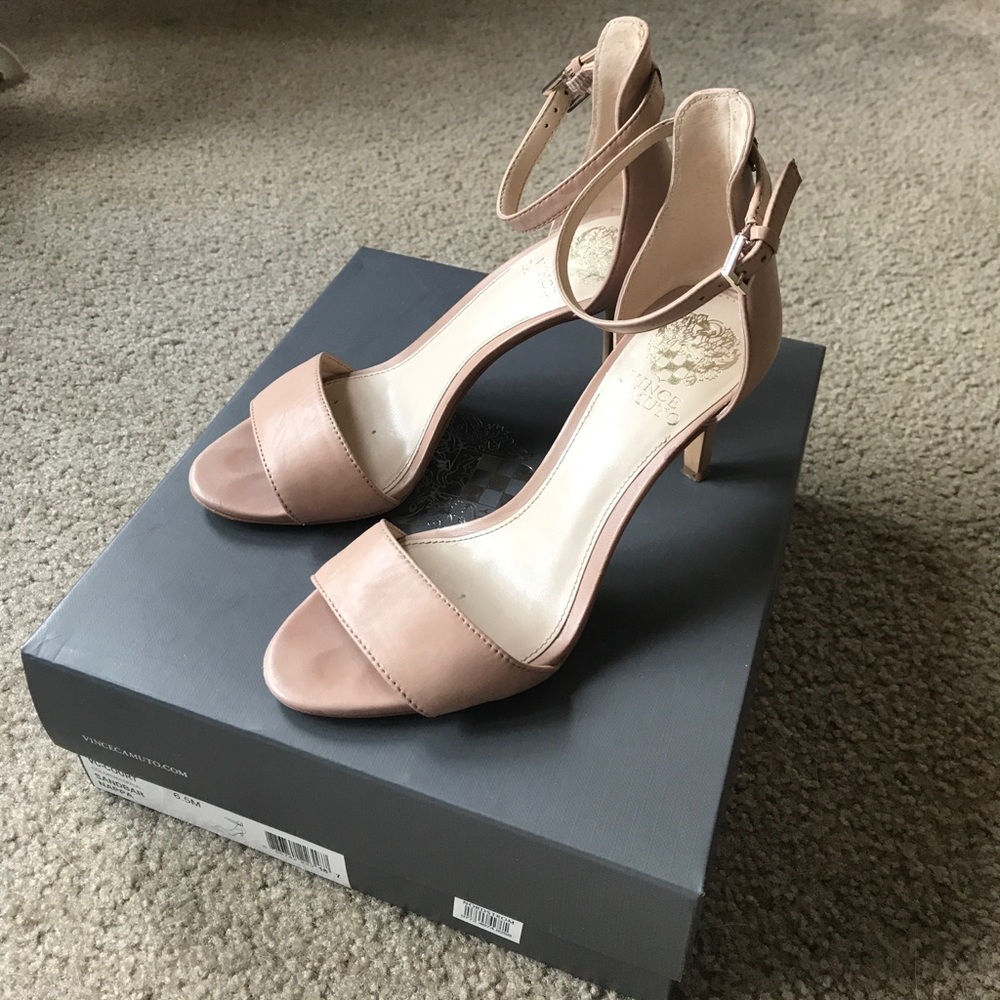 Vince Camuto Must-Have Heels - Size 6.5