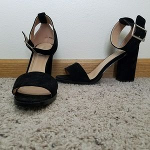 Public Desire Size 10 Black Chunky Heels