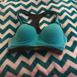 NWOT Victorias Secret VSX Sports Bra