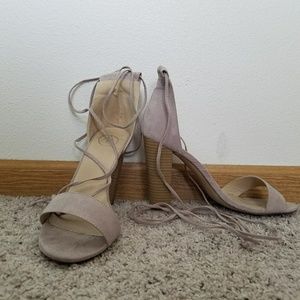 Missguided Size 10 Wrap Around Grey Suede Heels