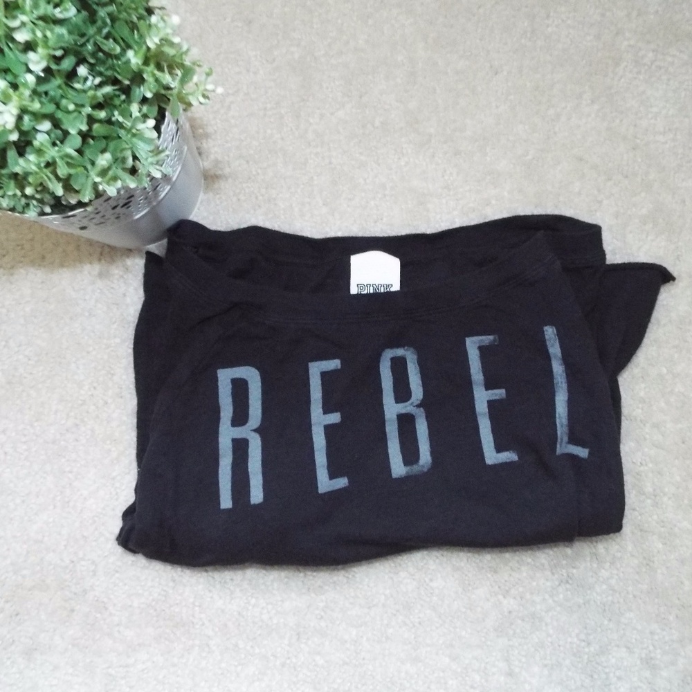 🖤💥 VS PINK REBEL LONG SLEEVE CROP TOP