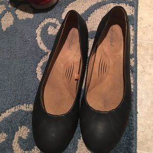 Natural Soul Black flats