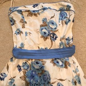 Sold ✅ Cute strapless dress
