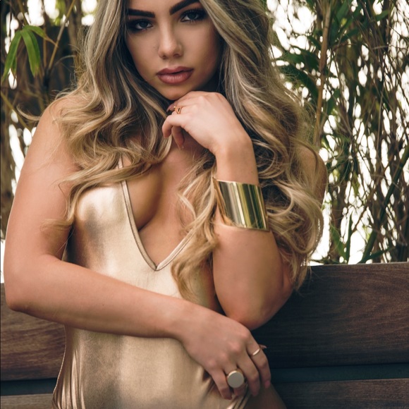 Rose Gold Deep V Bodysuit - Picture 5 of 5