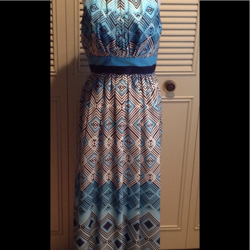 Beautiful WHBM Maxi Dress