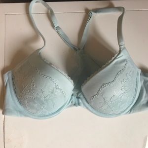 Victoria’s Secret front close demi