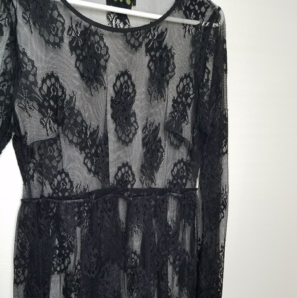 Forever 21 Plus 1X Black Lace Pullover Dress