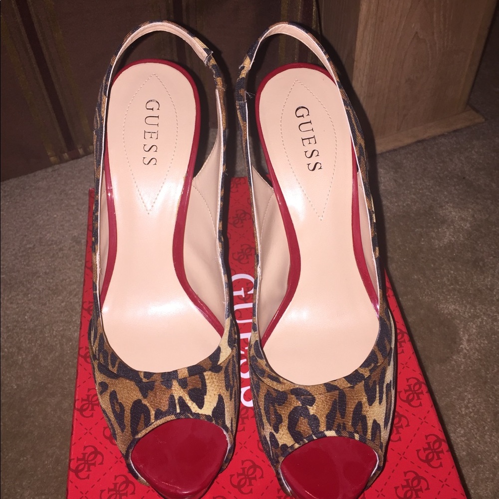 Guess Sling back peep toe