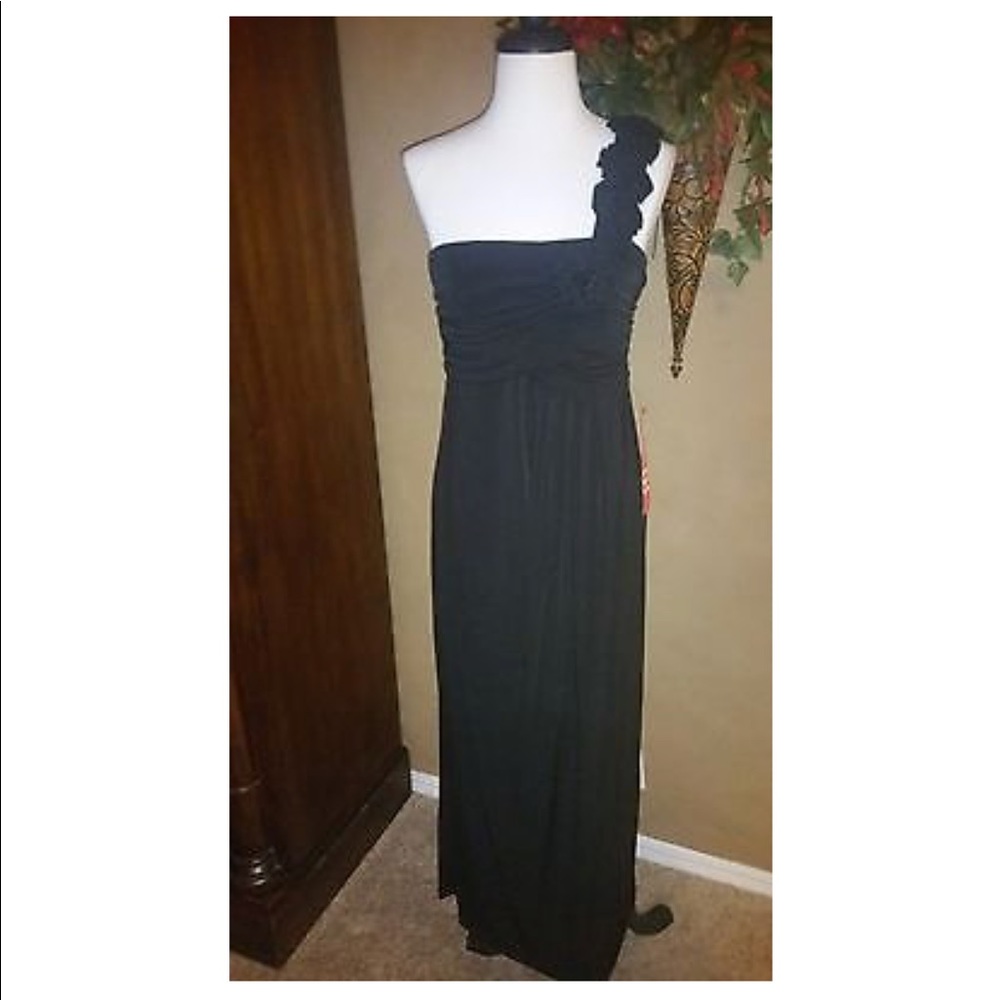 En Focus Studio One Shoulder Black Evening Gown