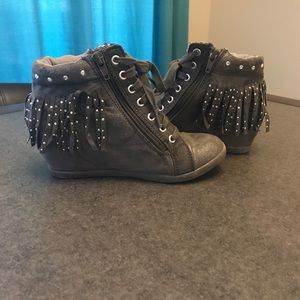 Justice chic ankle boots. Super cute! Size 2