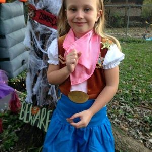 Meet your Posher, Louise