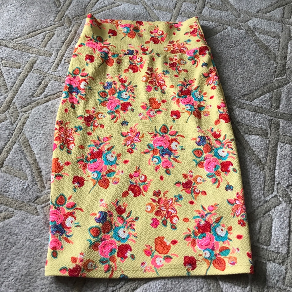 Lularoe Cassie