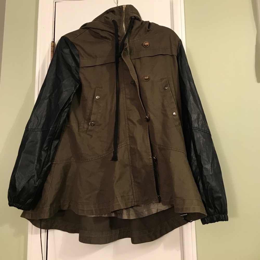 Peplum style jacket - Picture 1 of 3