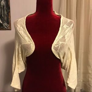 White house black market shrug