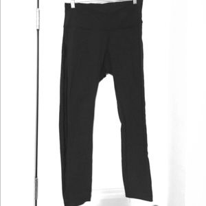 Lululemon High Rise Wunder Under Crops