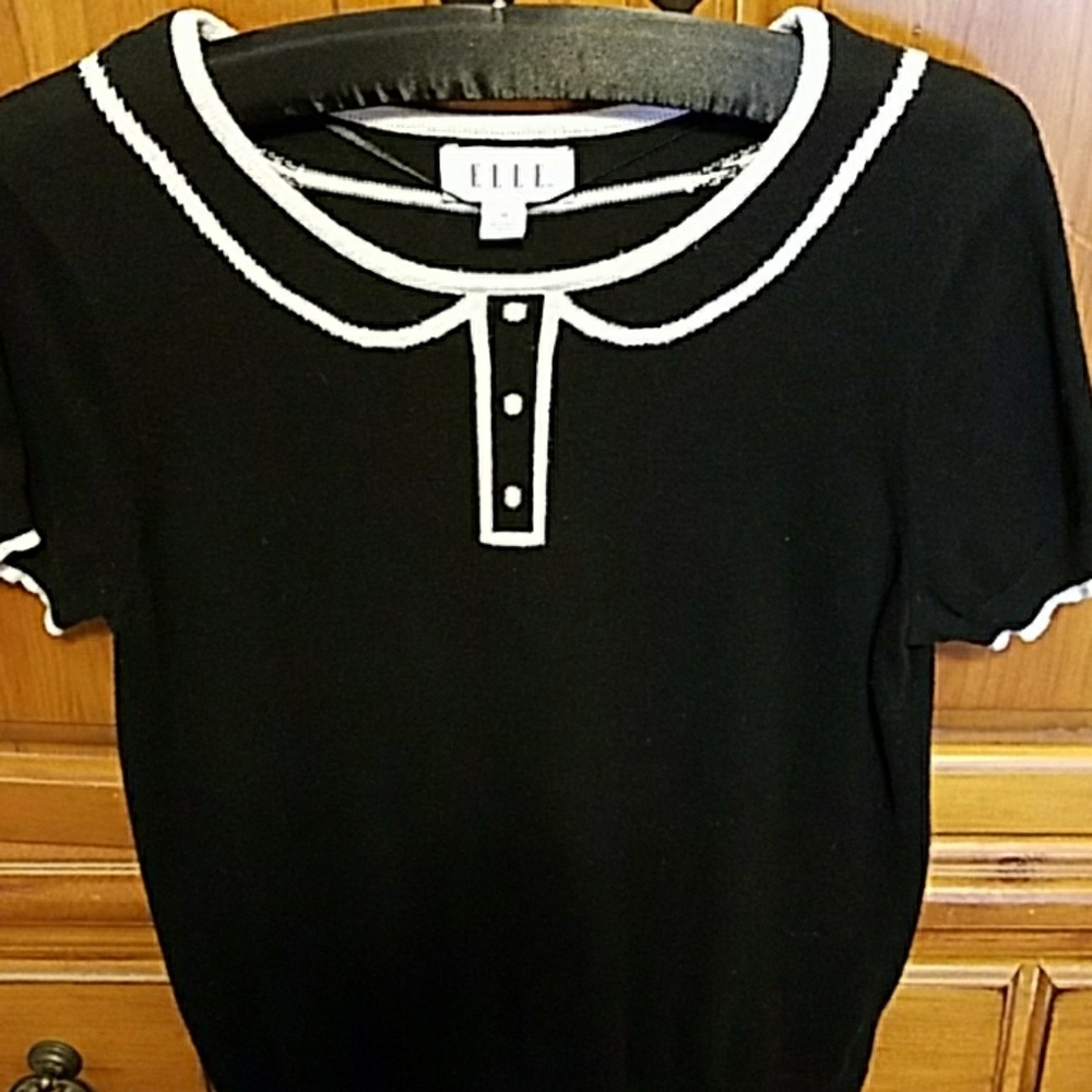 Short sleeve sweater