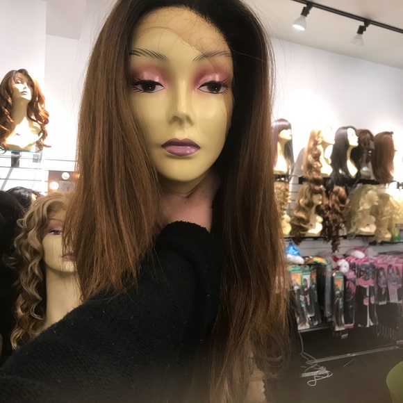 Long ombré Lacefront 1B/30 Long Swisslace Wig