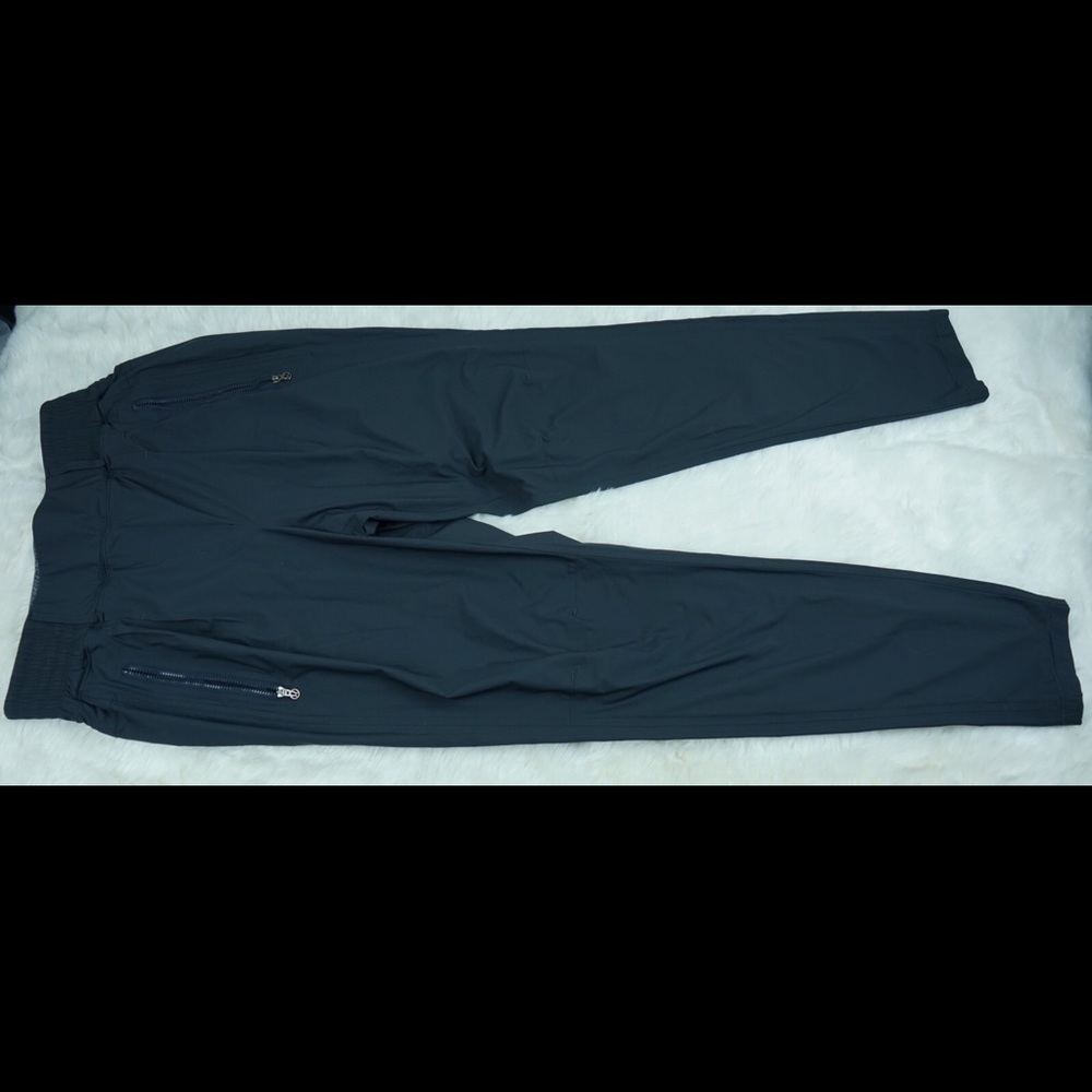 Black snow pants