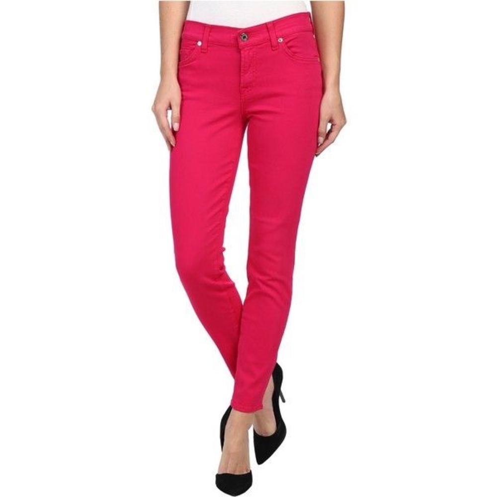 Hot Pink Jeans 💕