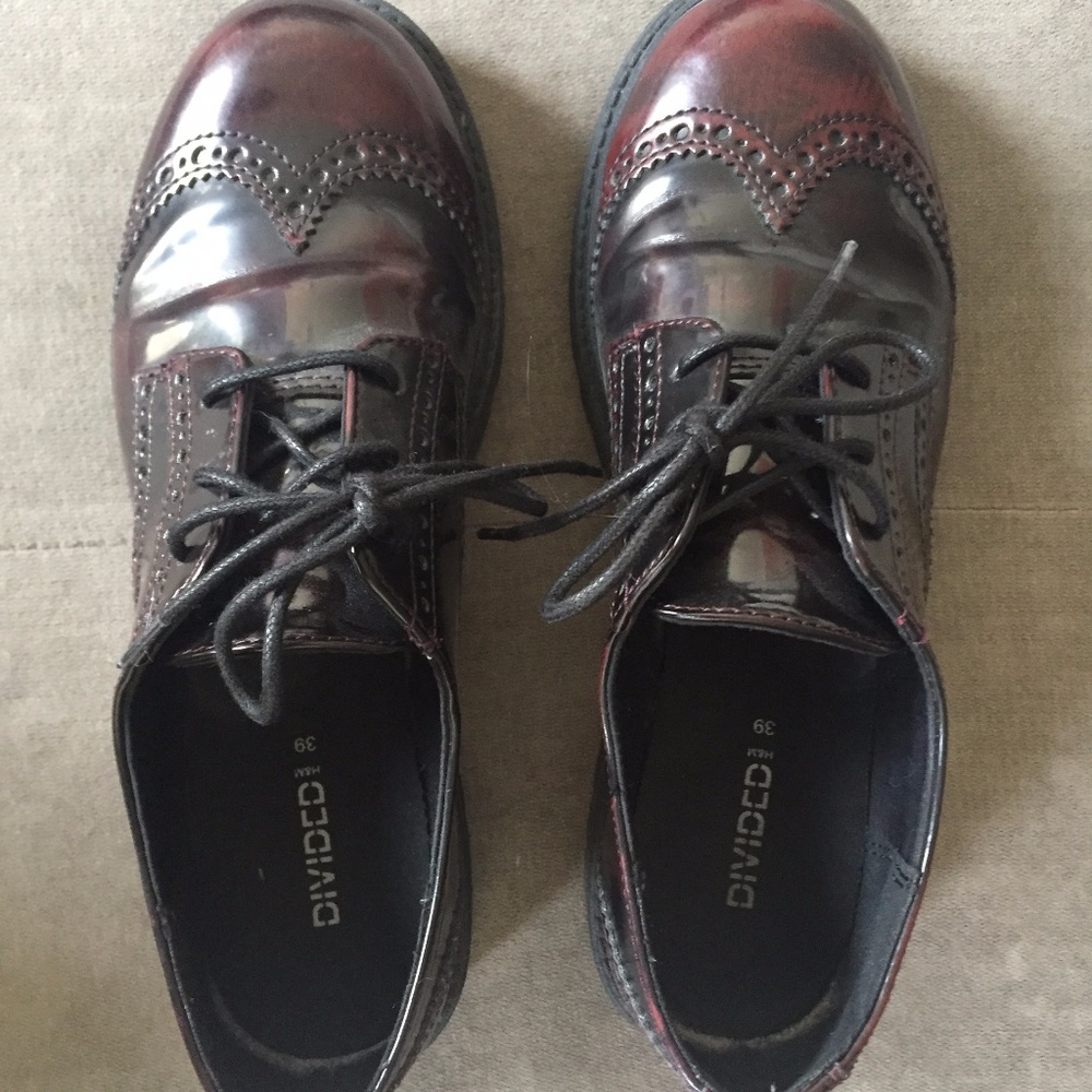 Brown Saddle Style Shoes / size 39
