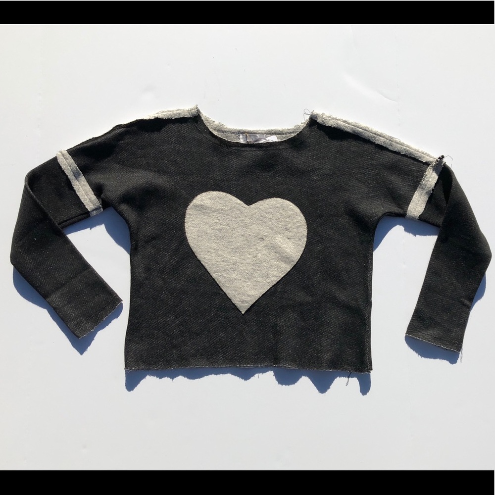 NWT Tractr cropped heart sweatshirt
