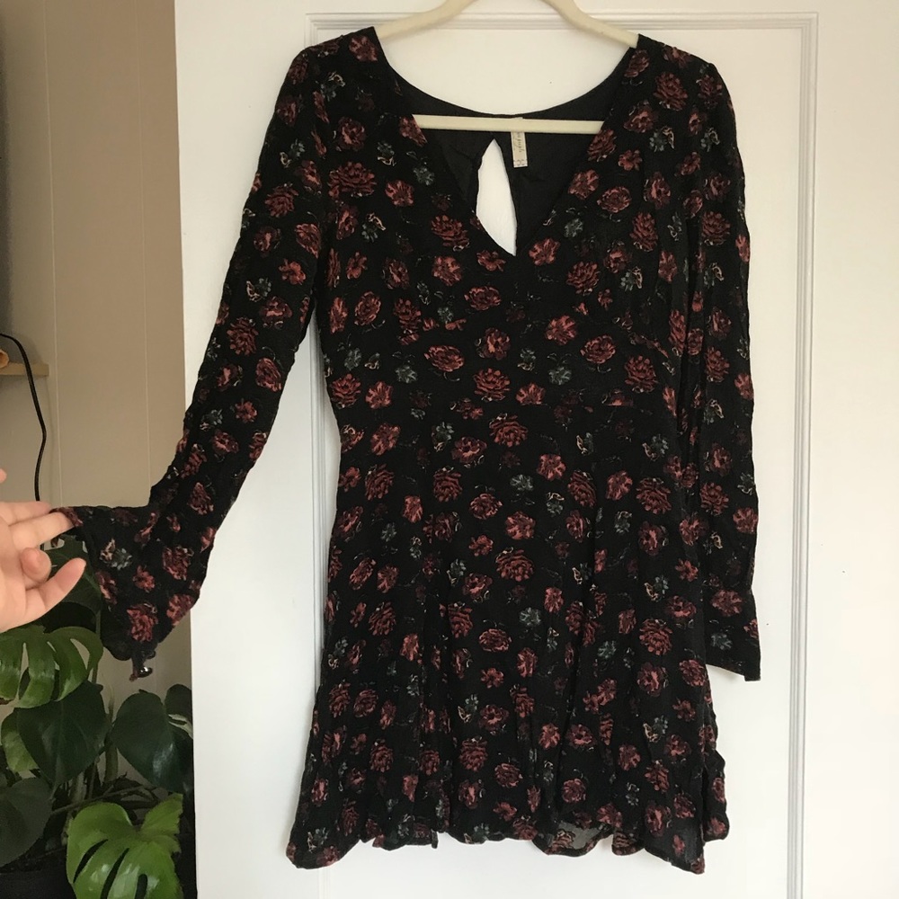 The Perfect Fall Free People Floral Dress! 8