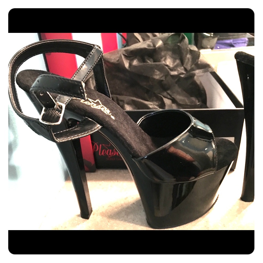 NWT Black Pole Dancing Shoes