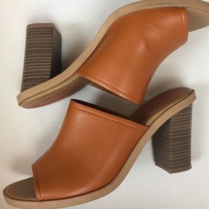 Old Navy block heel mules