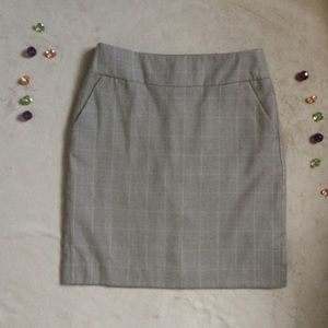 Banana Republic wool check skirt