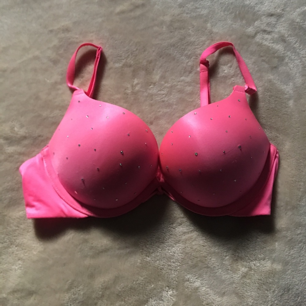 Victorias Secret Miraculous Plunge bra