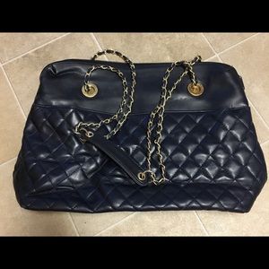 Navy blue vegan leather quilted purse
