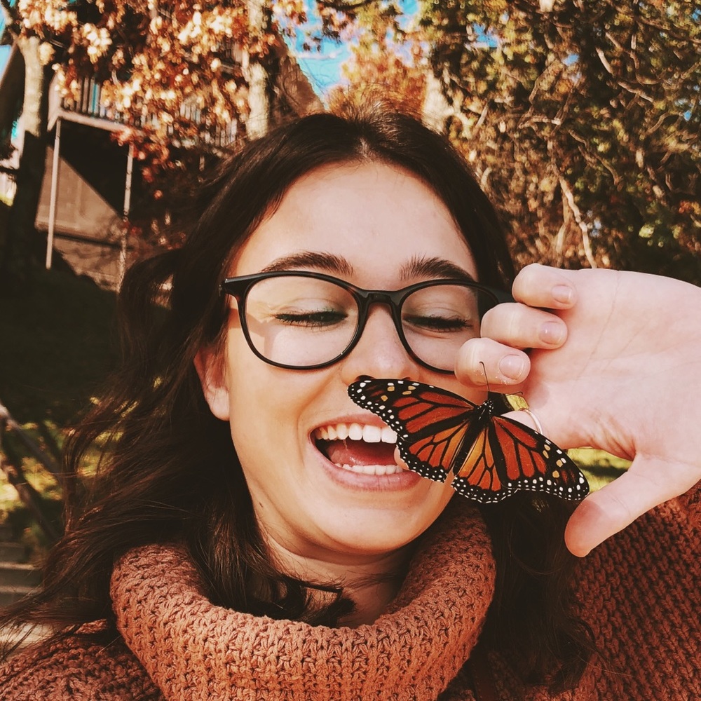 Meet your Posher, Julia