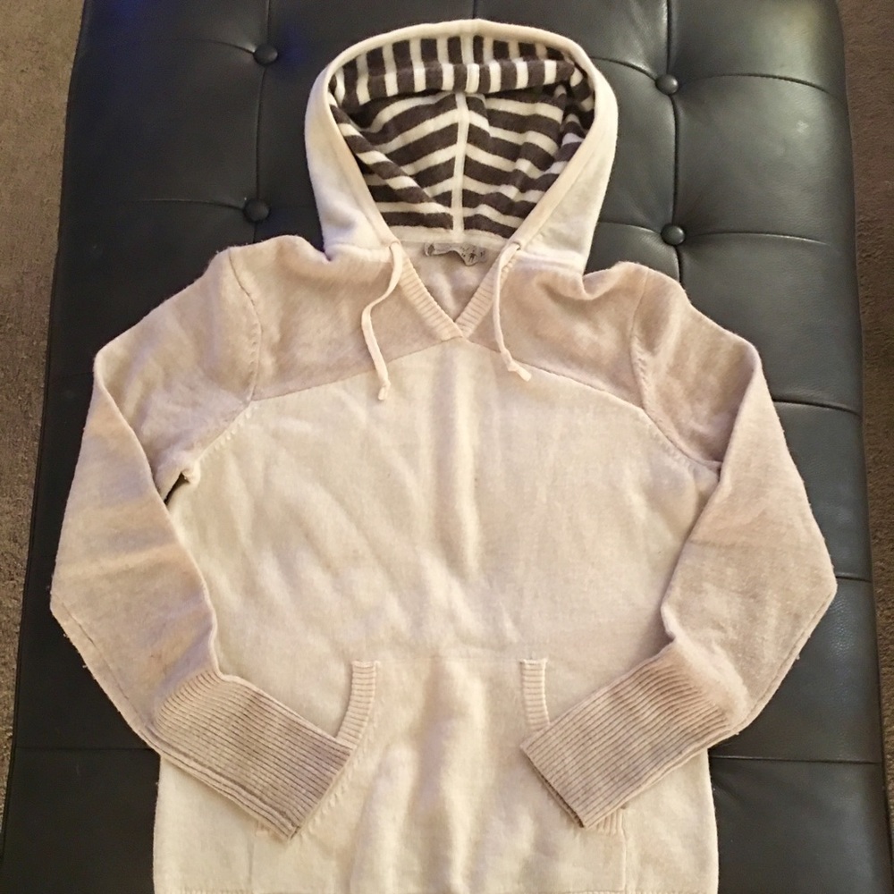 Smart wool sweater hoody wool