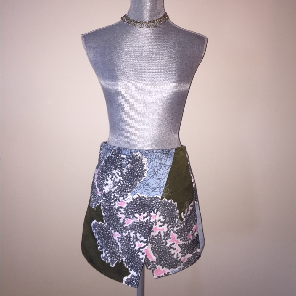 Top Shop Patterned Skirt Skort