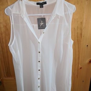 (2) Sleeveless collar button down