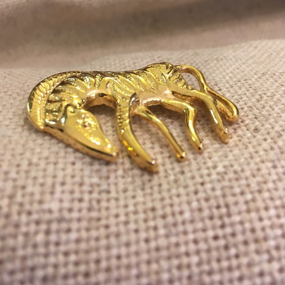 Vintage Goldtone Zebra Pin Animal Safari - Picture 9 of 12