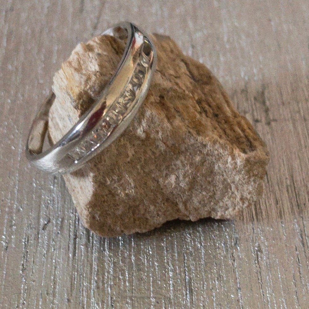 Silver Band with cubic zirconia