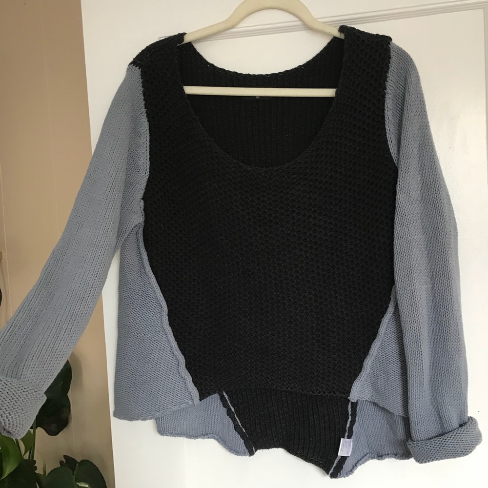 Nasty Gal Two Toned High Low Sweater XL