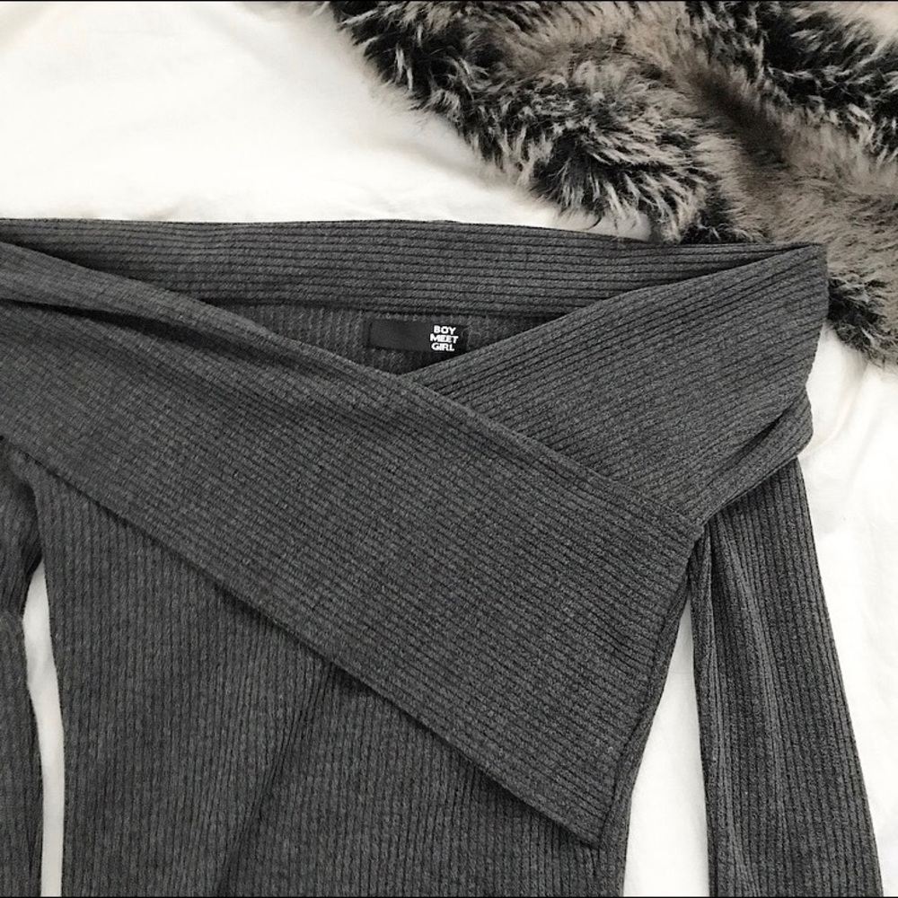 NWOT off shoulder sweater