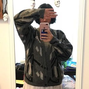 Vintage 90’s Dad V-Neck Sweater! 👣🍗🏈