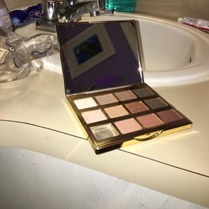 Tartelette In Bloom 🌺