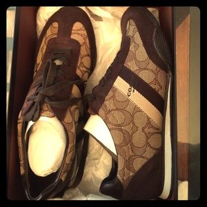 NWT Kelson Outline Suade Coach Sneakers Size 8.5