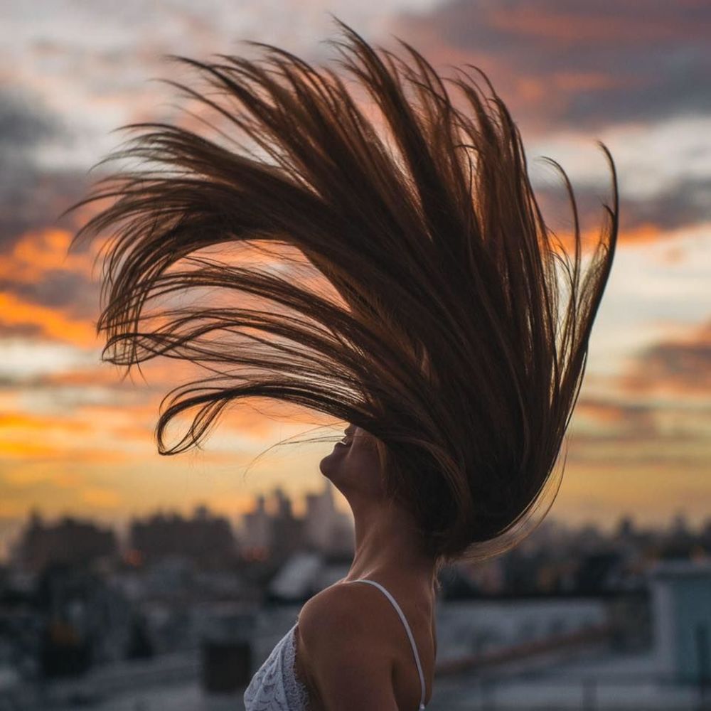 Instagram: @ninacavallaro