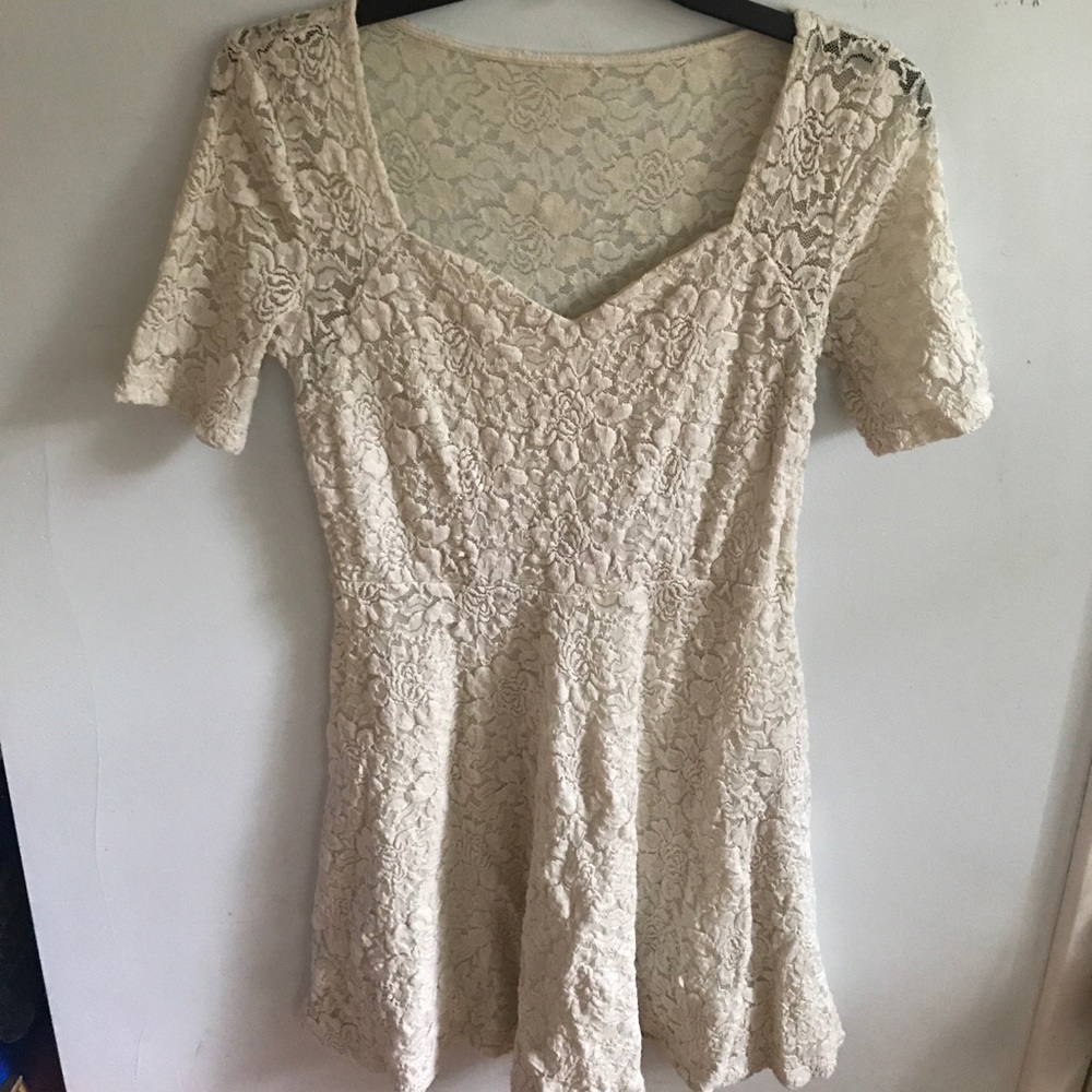 Lace short-sleeve dress (Urban Outfitters)