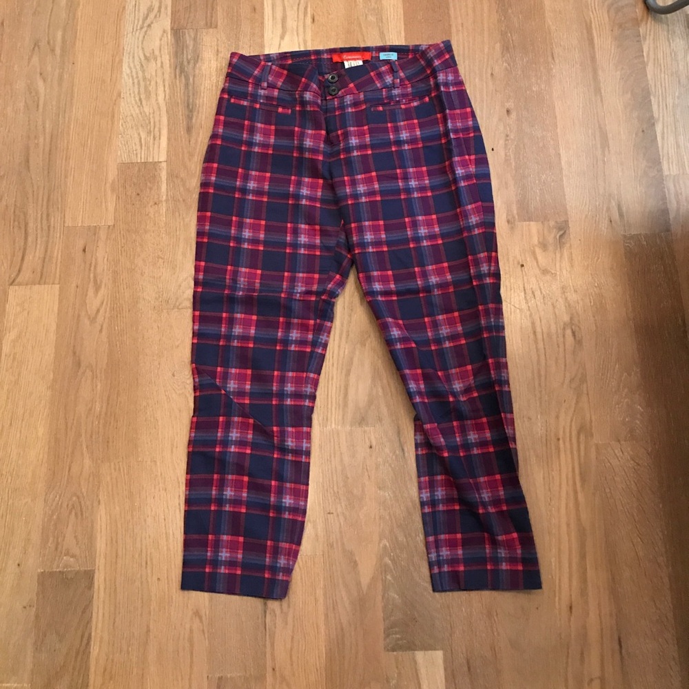 Plaid crop pants